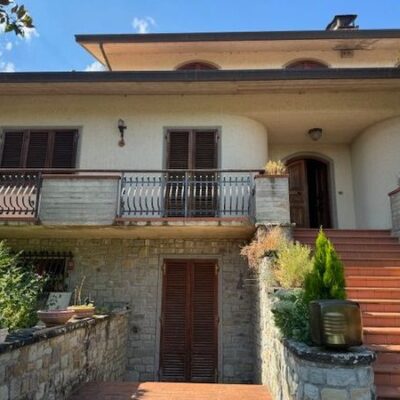 NF immobiliare vendita villa poppi