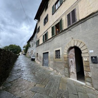 NF immobiliare vendita via del teatro castel san niccolò